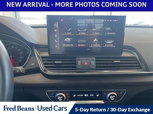 Used 2022 Audi Q5 2.0T Premium w/ Convenience Package image 11