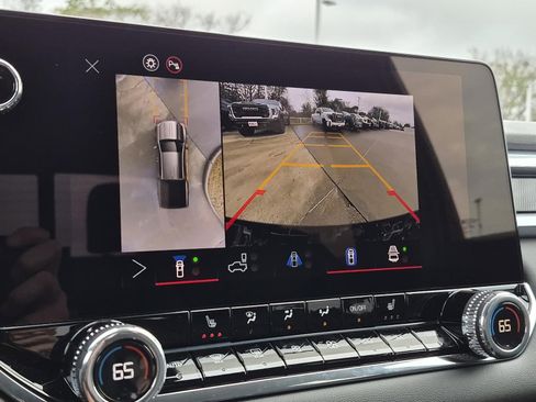 New 2026 GMC Canyon Elevation w/ Convenience Package image 18