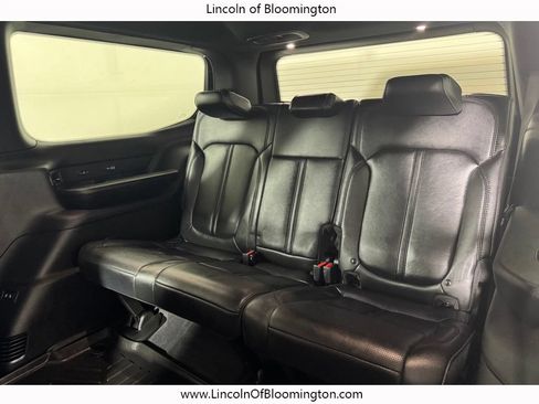 Used 2023 Jeep Wagoneer Series III w/ Preferred Equipment Group AWD/4WD image 13