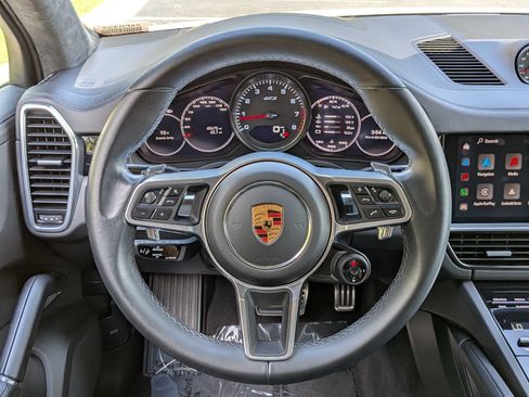 Certified 2023 Porsche Cayenne GTS AWD/4WD image 8