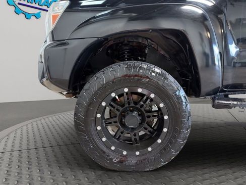 Used 2015 Toyota Tacoma 4x4 Double Cab w/ TRD Sport Package image 26
