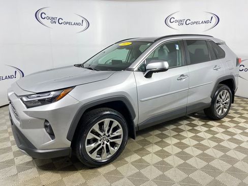 Certified 2023 Toyota RAV4 Limited AWD/4WD image 3