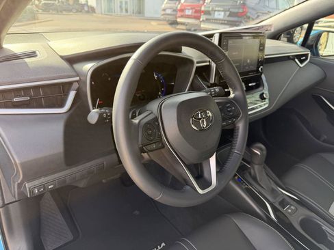 Used 2022 Toyota Corolla XSE image 32