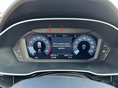 Used 2025 Audi Q3 2.0T Premium image 17