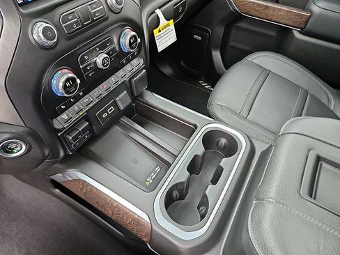 Used 2022 GMC Sierra 2500 Denali image 20