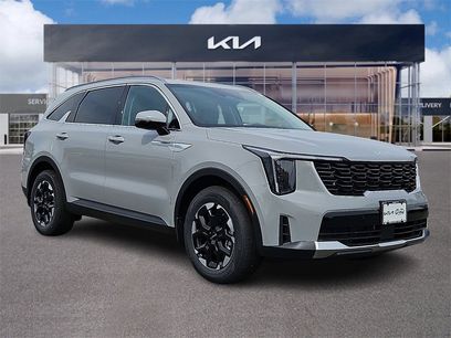 New 2025 Kia Sorento S