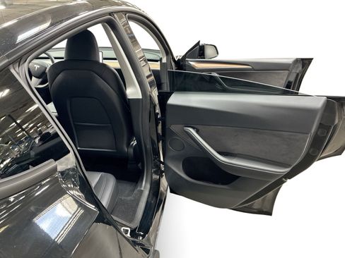 Certified 2023 Tesla Model Y Performance AWD/4WD image 12