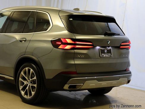 Certified 2025 BMW X5 xDrive40i w/ Premium Package image 8