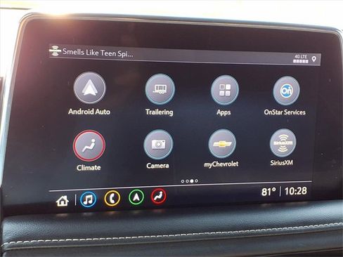 Used 2021 Chevrolet Suburban Premier image 16