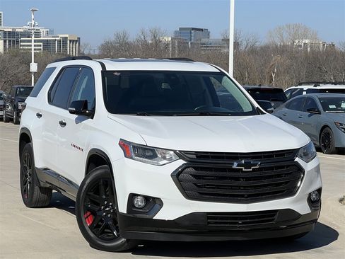 Used 2019 Chevrolet Traverse Premier w/ Redline Edition image 2