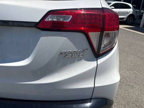 Used 2021 Honda HR-V Sport image 7