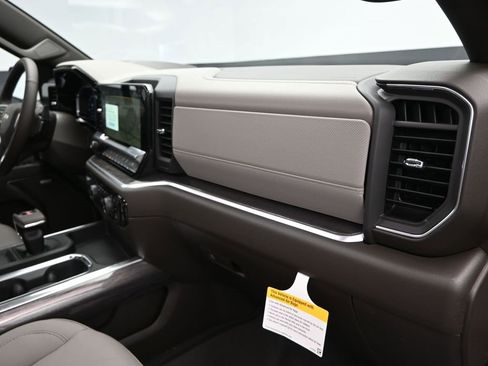 New 2026 Chevrolet Silverado 1500 LTZ w/ LTZ Premium Package image 27