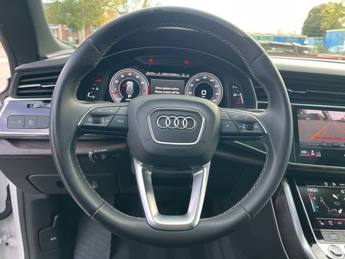 Used 2022 Audi Q8 Premium Plus w/ Premium Plus Package image 13