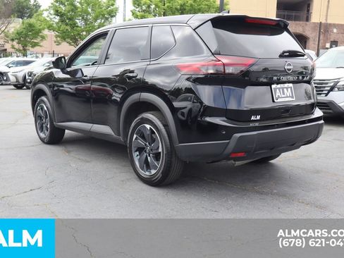 Used 2025 Nissan Rogue SV FWD image 8