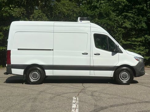 Used 2020 Mercedes-Benz Sprinter 2500 image 5