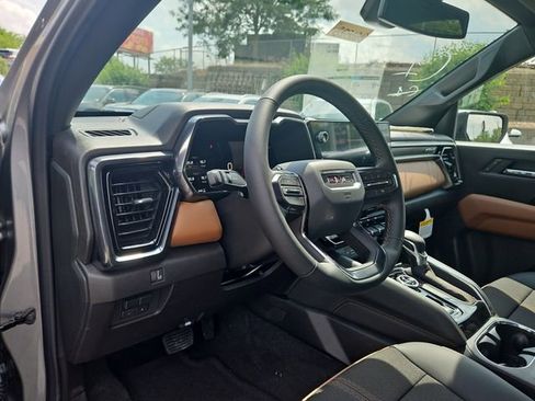 New 2026 GMC Canyon AT4 AWD/4WD image 14