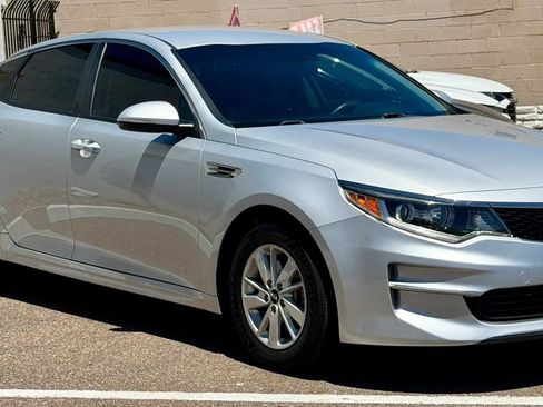 Used 2017 Kia Optima LX FWD image 10