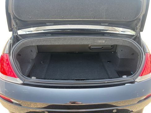 Used 2007 BMW M6 Convertible RWD image 19