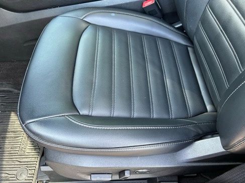 Certified 2019 Ford Edge SEL w/ Equipment Group 201A image 25