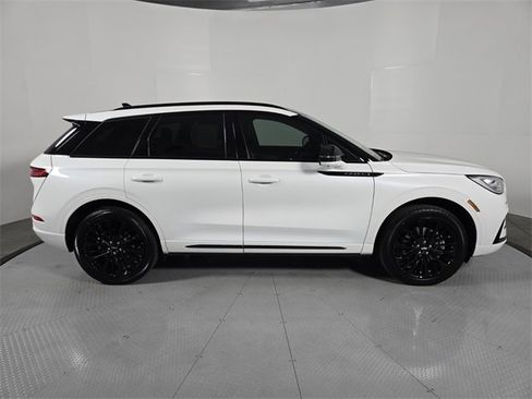 New 2026 Lincoln Corsair Grand Touring image 3