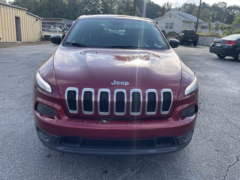Used 2017 Jeep Cherokee Sport image 9