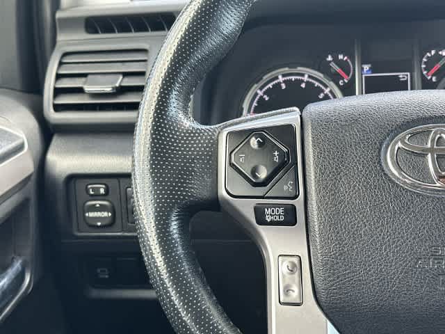 Used 2023 Toyota 4Runner Limited AWD/4WD image 9
