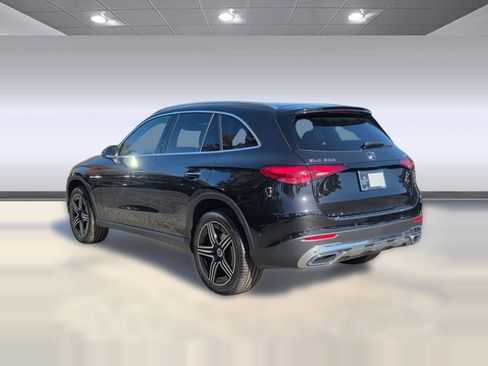 New 2026 Mercedes-Benz GLC 300 4MATIC image 3