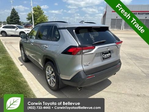Used 2019 Toyota RAV4 XLE Premium w/ Protection Package FWD image 6