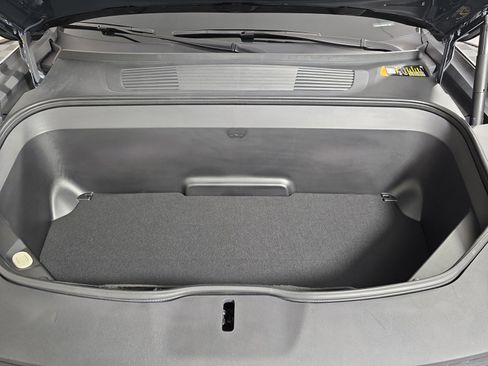 Used 2024 Rivian R1S Adventure AWD/4WD image 14