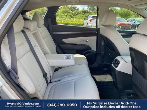 Certified 2024 Hyundai Tucson Limited FWD image 22