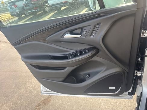 Used 2016 Buick Envision Premium image 16