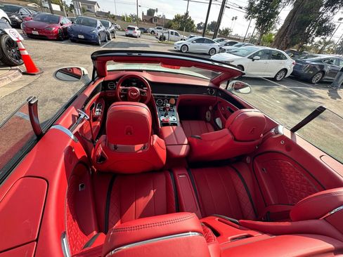 Used 2022 Bentley Continental GT Speed image 23