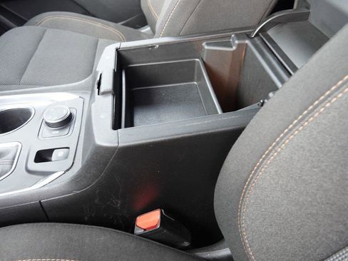 Used 2019 Chevrolet Traverse LT image 31