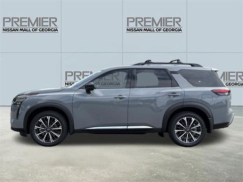 New 2026 Nissan Pathfinder Platinum FWD image 20