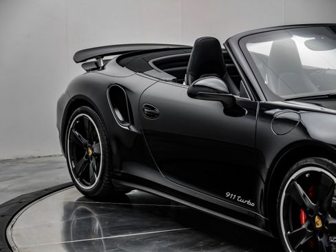 Used 2015 Porsche 911 Turbo image 32