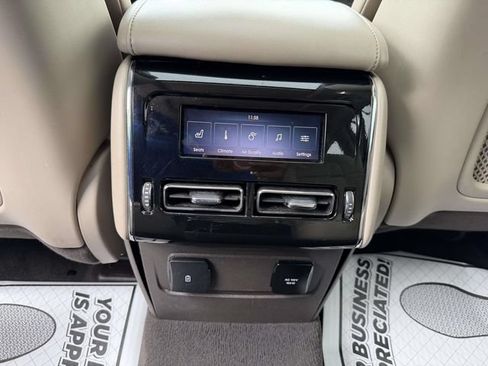 Used 2023 Lincoln Aviator Reserve w/ Equipment Group 201A AWD/4WD image 16