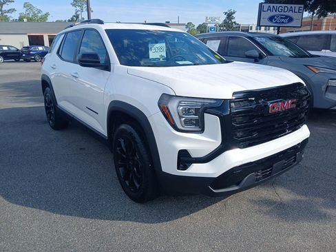 Used 2026 GMC Terrain Elevation w/ Elevation Premium Package FWD image 3