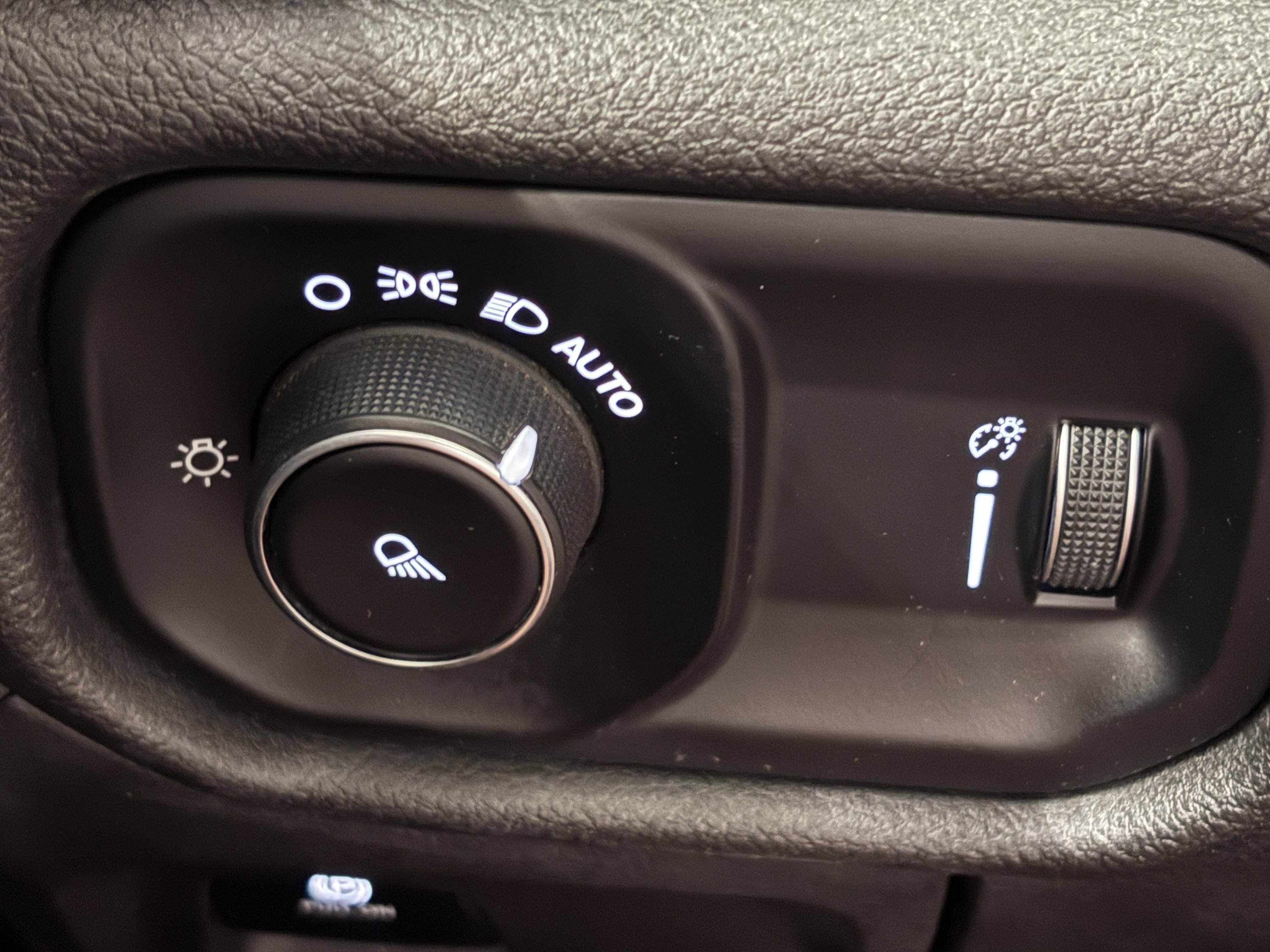 Used 2021 RAM 1500 Tradesman w/ Tradesman Group AWD/4WD image 16
