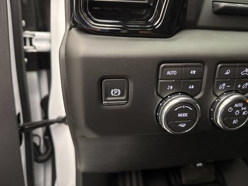 New 2026 GMC Sierra 2500 AT4X AWD/4WD image 29