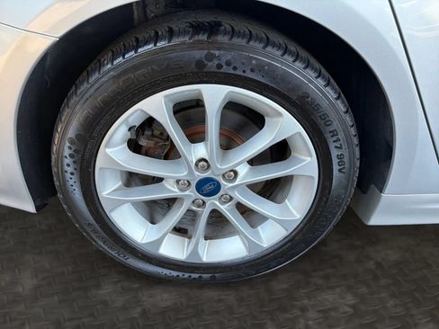 Used 2019 Ford Fusion SE FWD image 37