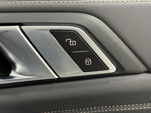 Used 2026 BMW X5 xDrive40i image 21