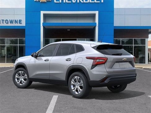 New 2026 Chevrolet Trax LS image 3