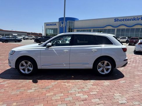 Used 2022 Audi Q7 3.0T Premium AWD/4WD image 32