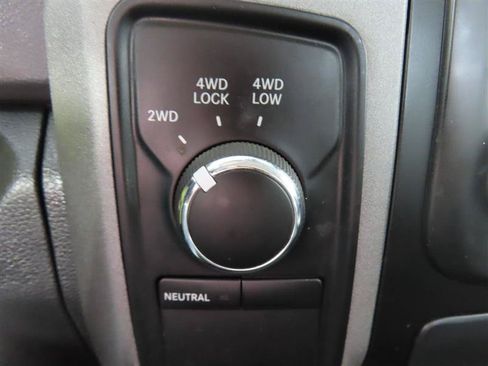 Used 2013 RAM 1500 Express AWD/4WD image 23