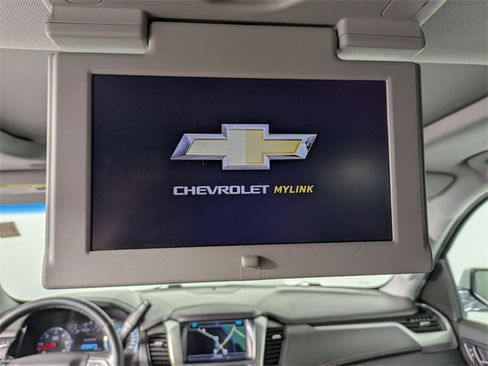 Used 2019 Chevrolet Suburban Premier w/ Premier Plus Edition image 33