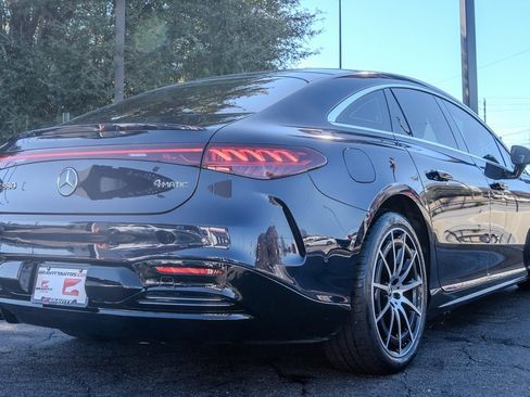 Used 2022 Mercedes-Benz EQS 580 580 image 28