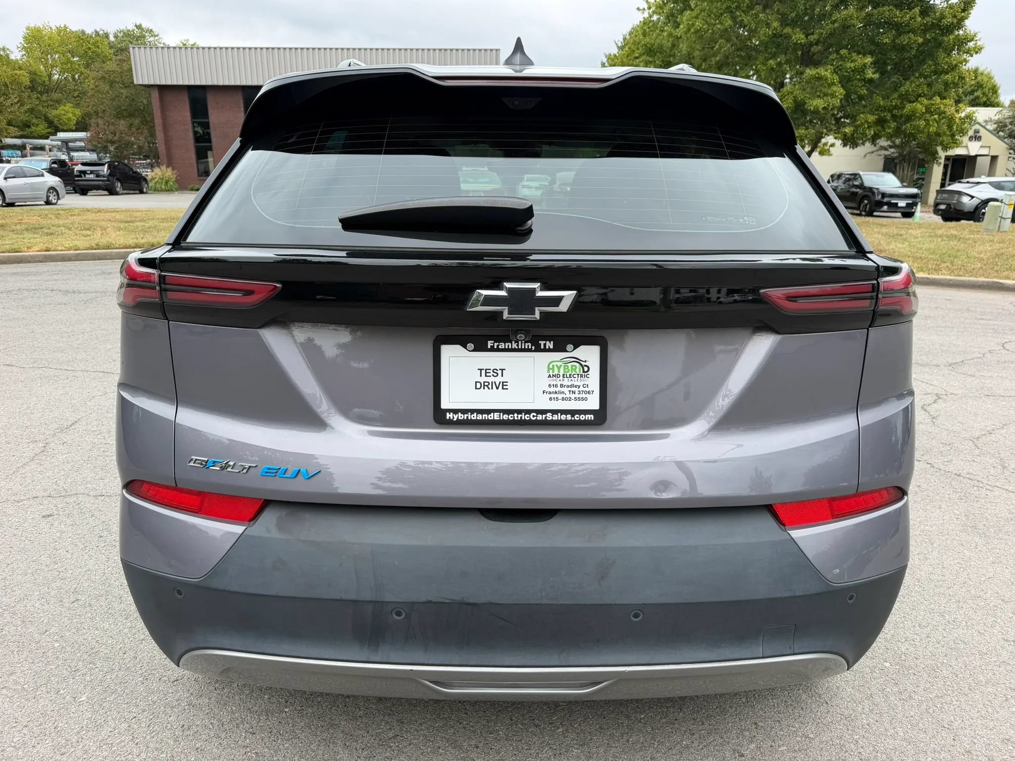 Used 2022 Chevrolet Bolt EUV Premier w/ Sun & Sound Package FWD image 11