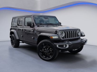Used 2025 Jeep Wrangler Unlimited Sahara w/ Safety Group