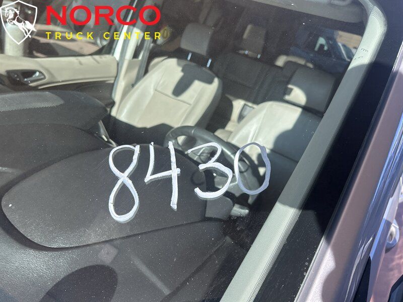 Used 2015 Ford Transit Connect Titanium FWD image 17