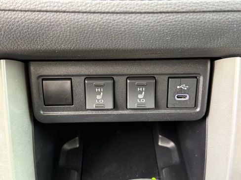 Certified 2024 Toyota Corolla Cross XLE w/ Convenience Package FWD image 32